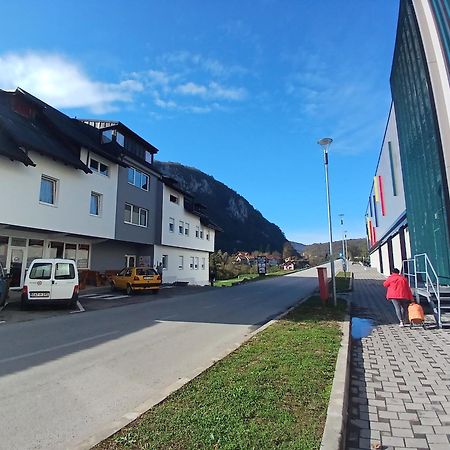 Sobe Sa Kupatilom Jajce Extérieur photo