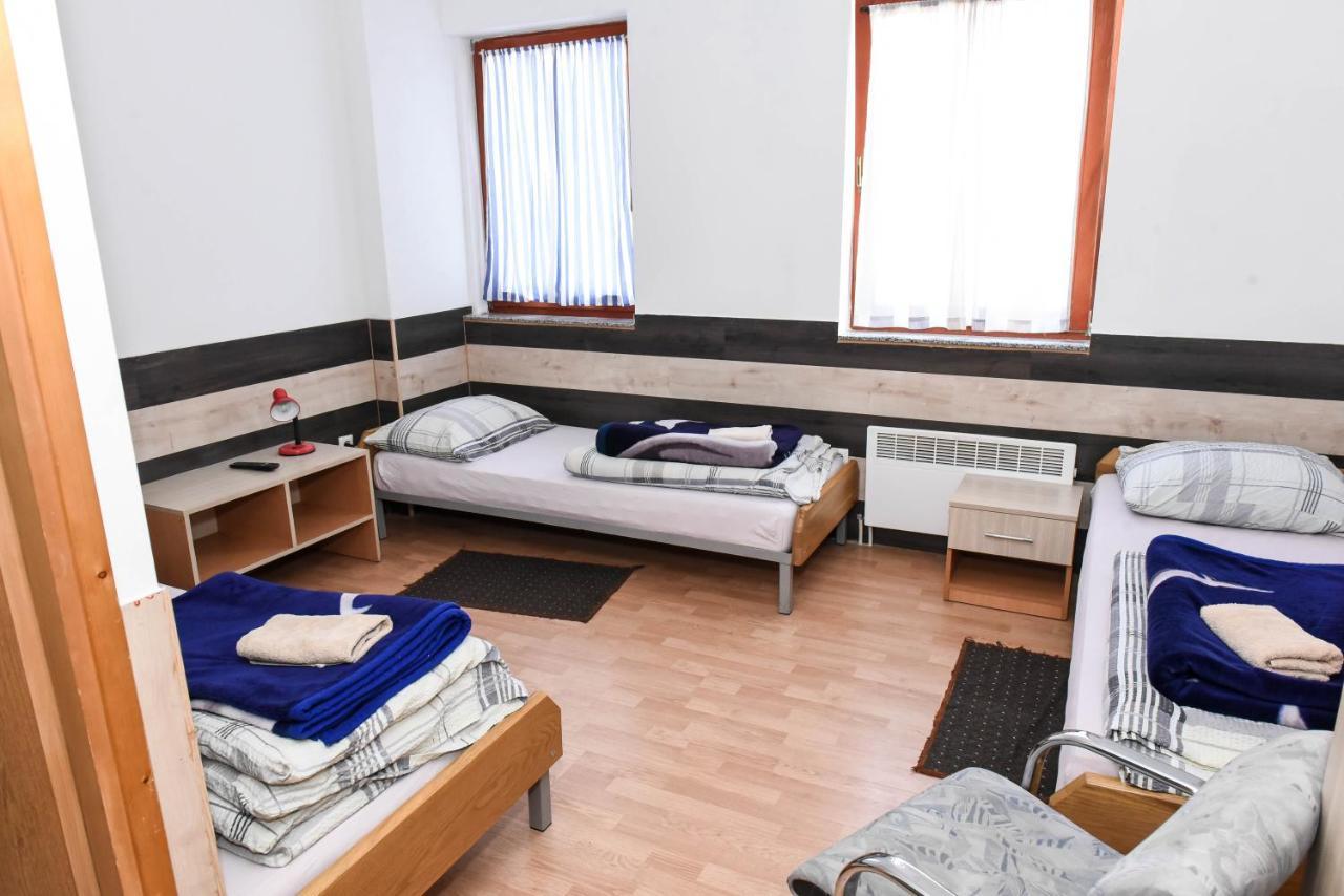 Sobe Sa Kupatilom Jajce Extérieur photo