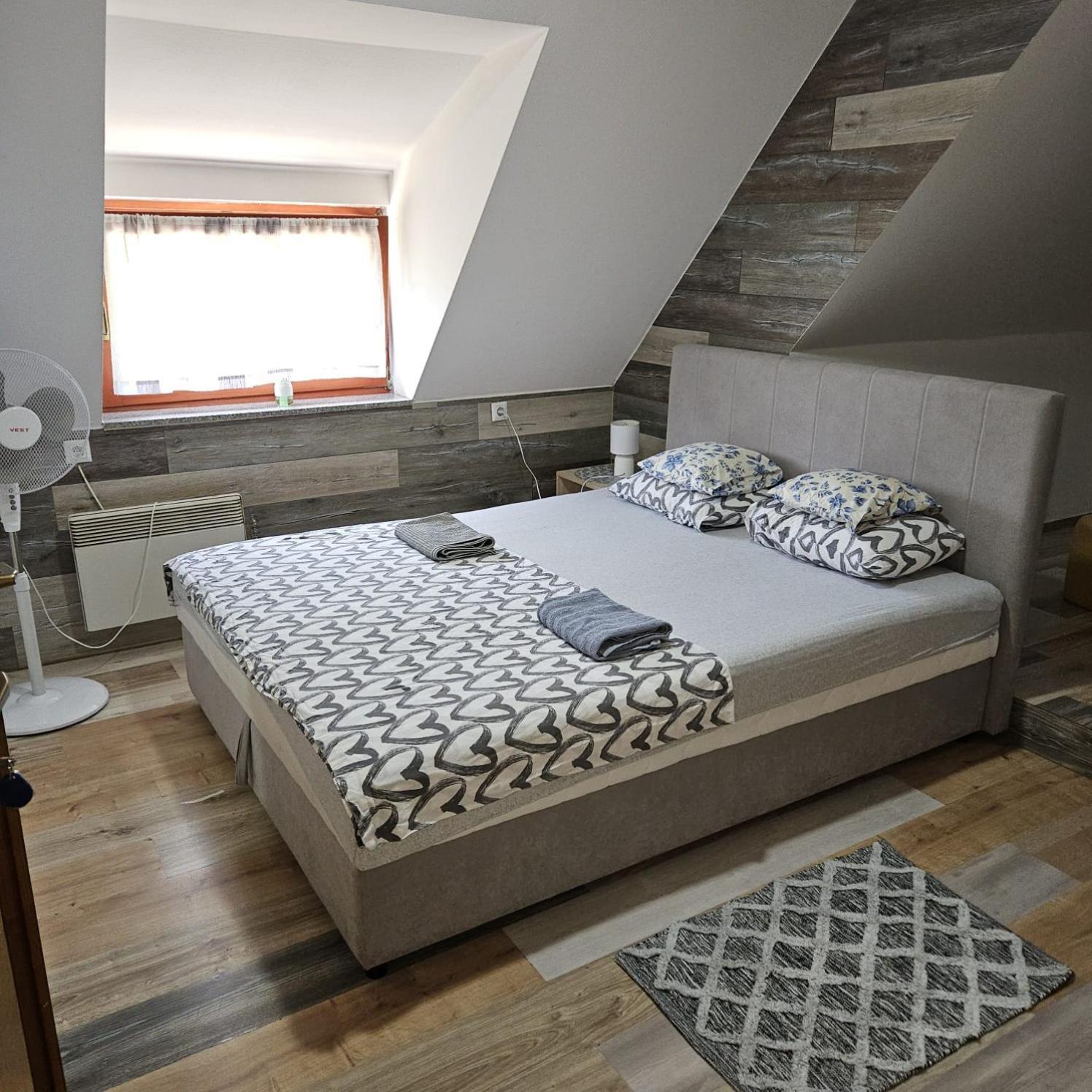 Bed and breakfast Sobe Sa Kupatilom Jajce Extérieur photo