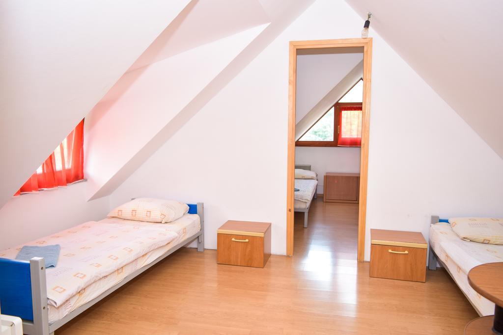Sobe Sa Kupatilom Jajce Extérieur photo