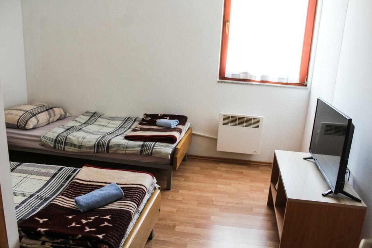 Sobe Sa Kupatilom Jajce Extérieur photo